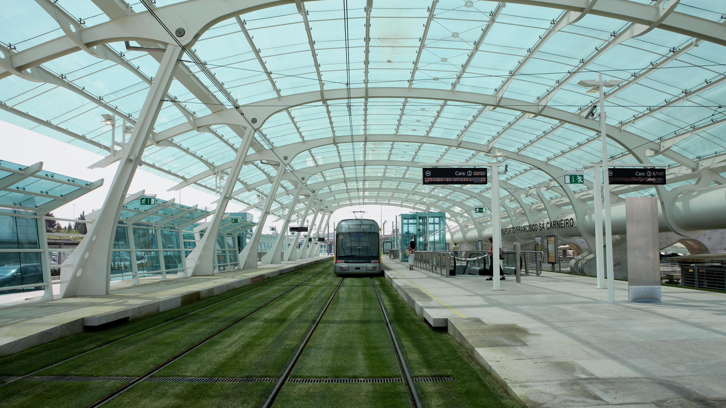 Facal - Aéroport Sá Carneiro - Gare du - Estação de Metro – Aeroporto Sá Carneiro Métro